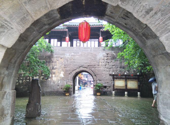 你会一直挑百年老店去就餐吗？游戏画面